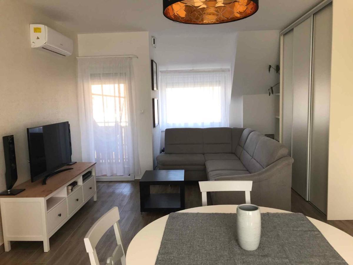 Apartment In Keszthely/Balaton 35892 ภายนอก รูปภาพ